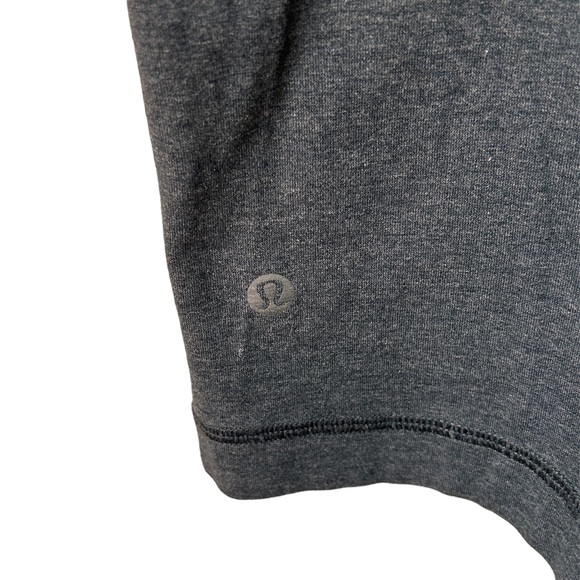 Lululemon Mens XXL Short Sleeve Gray Active Workout Gym T Shirt stretch crew - Picture 4 of 5
